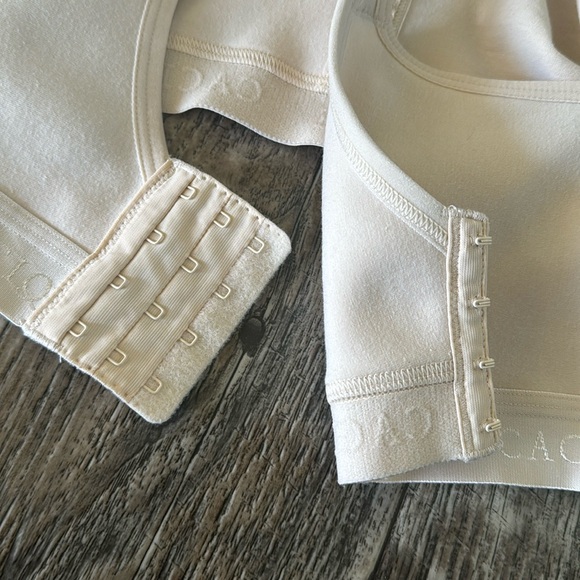 🌟CACIQUE BEIGE🌟 UNLINED 🌟NO-WIRE BRA, SIZE 46DD - Picture 9 of 16